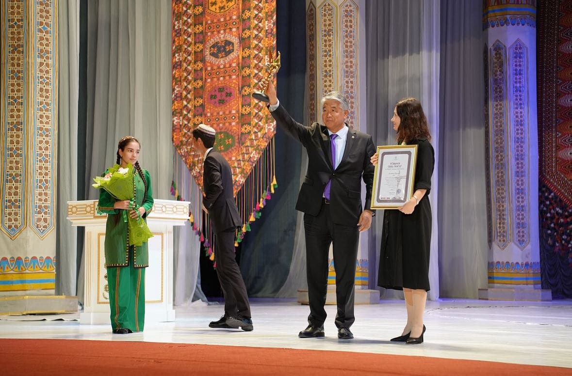 II фестиваль театров ТЮРКСОЙ открылся в Ашхабаде