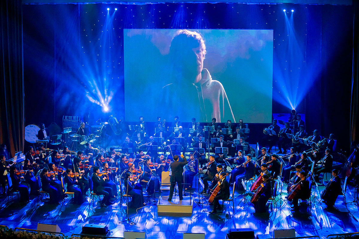 Туркменский государственный симфонический оркестр исполнил знаменитые киномузыки