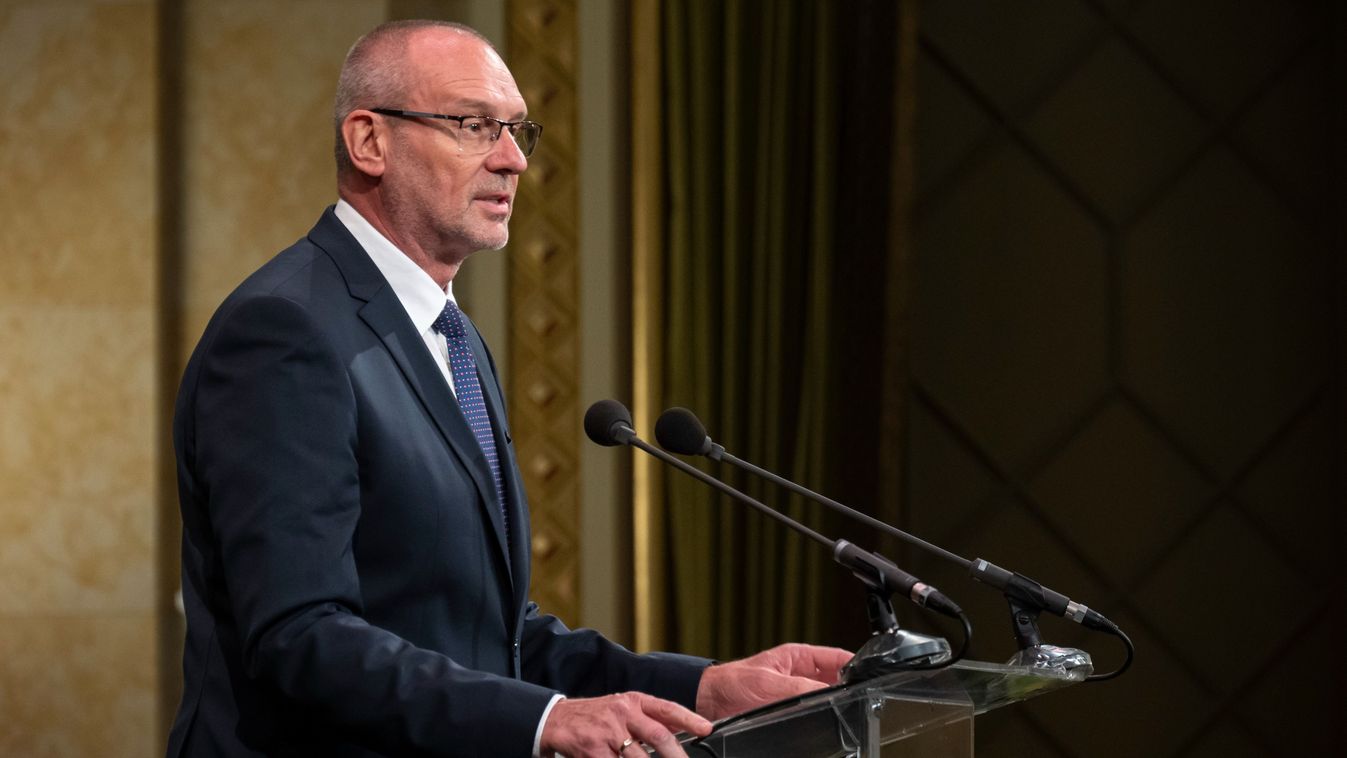 Zsigó Róbert: Macaristan 2040’a Kadar Dünyanın İlk 10 Yenilikçi Ülkesi Arasında Yer Almayı Hedefliyor