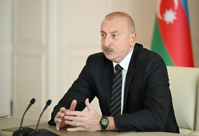 Cumhurbaşkanı İlham Aliyev: “Macron Rejimi Fransa’yı Uğursuz Bir Devlete Dönüştürüyor”