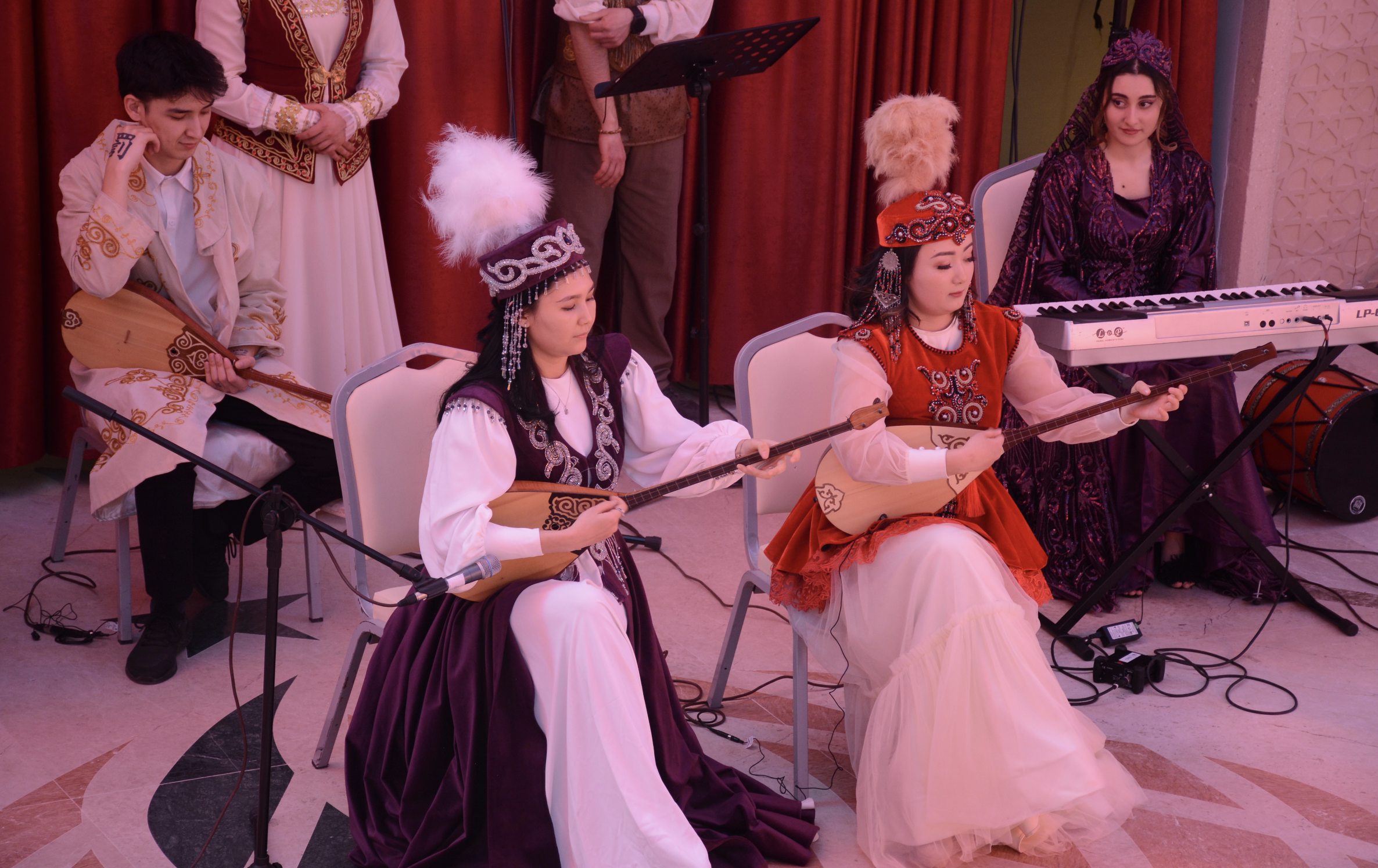 Выставка национальных женских костюмов тюркского мира прошла в Эскишехире